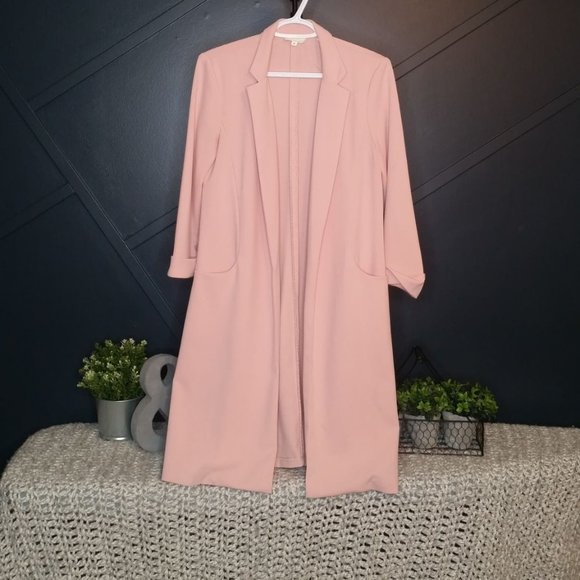 Soft Pink Blazer with side pockets - Picture 1 of 1